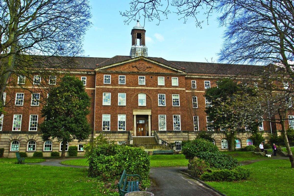 Shrewsbury-colleges-group-front